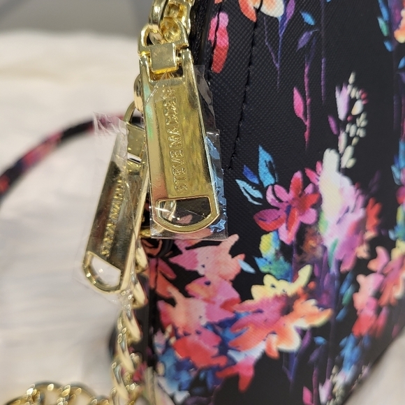 Pretty floral watercolor crossbody Steve Madden purse - Picture 9 of 10